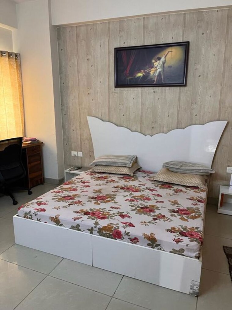 Bedroom, land-craft-golf-links-apartment-phase-2 3 Bedroom 1525 Sq.Ft. Apartment In Pandav Nagar Ghaziabad 10055184