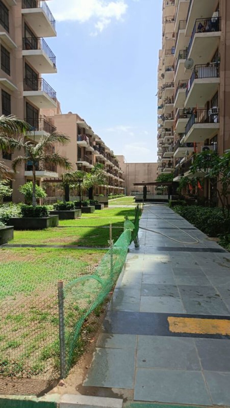 Exterior View, signature-orchard-avenue-2 1.5 Bedroom 450 Sq.Ft. Apartment In Sector 93 Gurgaon 10055194