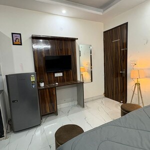 Living Room in 1 RK Builder Floor at DLF City Phase III, Dlf Cyber City – for Rent