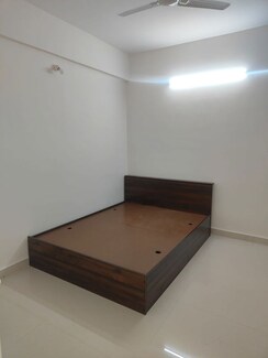 3 BHK Apartment For Rent in Sri Balaji Rose Woods