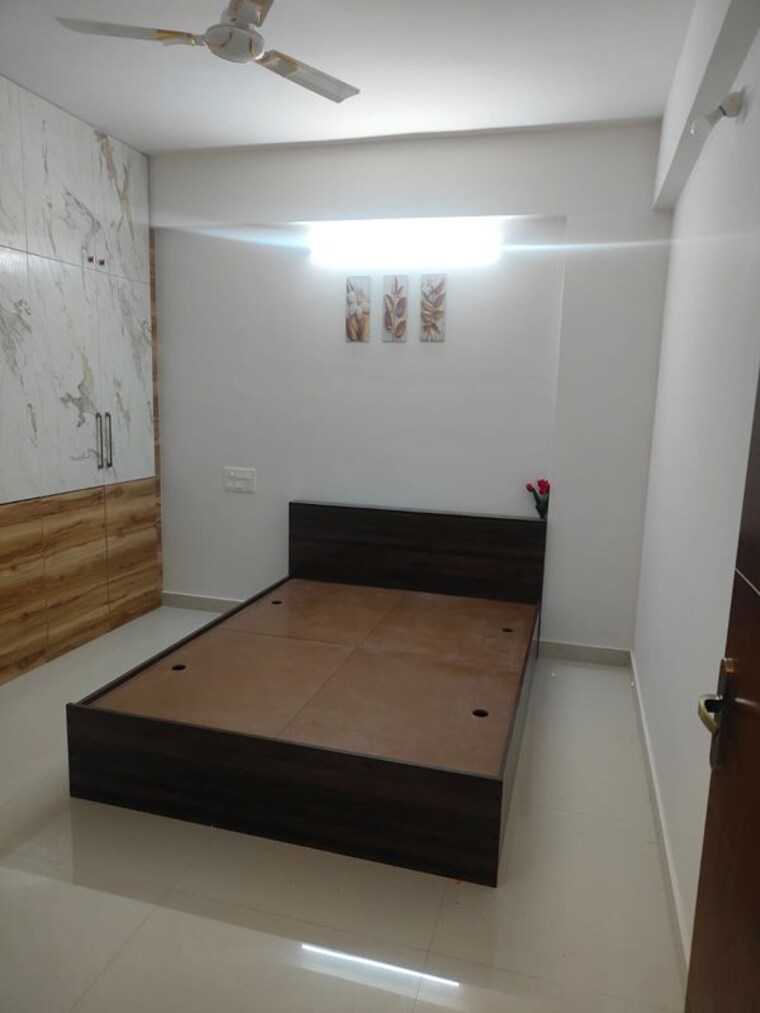 Room, sri-balaji-rose-woods 3 Bedroom 1390 Sq.Ft. Apartment In Kodigehalli Bangalore 9946478
