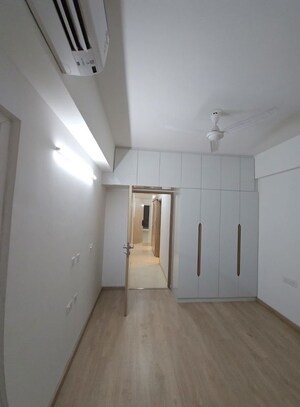 Room in 3 BHK Apartment at Tulip Violet, Sector 69 – for Rent