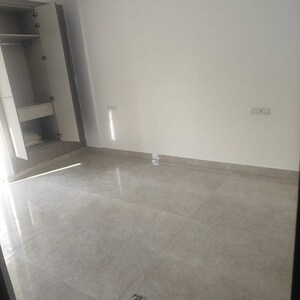 Room in 3 BHK Apartment at Bollywood Esencia, Ghazipur – for Rent