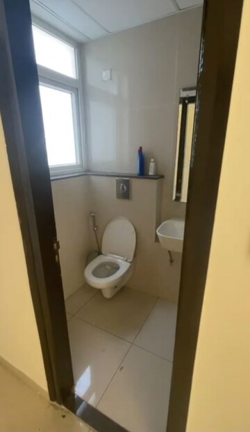 Bathroom in 5 BHK Apartment at BPTP Amstoria, Sector 102 – for Rent