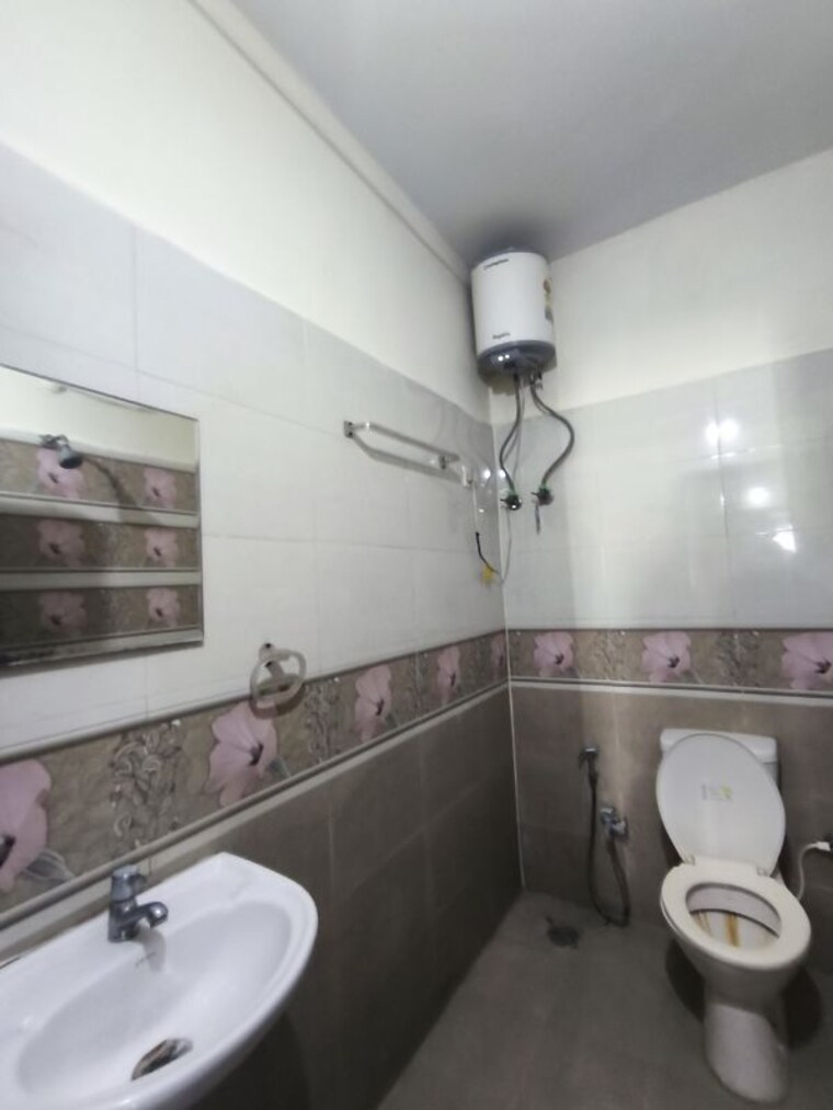 Bathroom, anu-residency 3 Bedroom 2200 Sq.Ft. Apartment In Kondapur Hyderabad 10055242