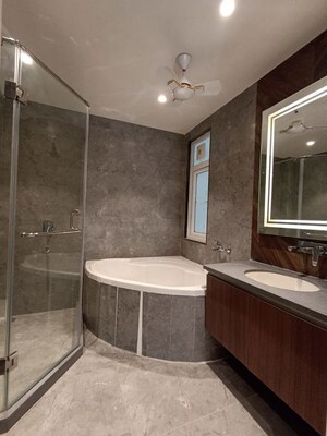 Attached Bathroom in 5 BHK Builder Floor at South City 2 – for Rent