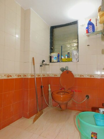 Bathroom in 4 BHK Apartment at Malad West – for Sale