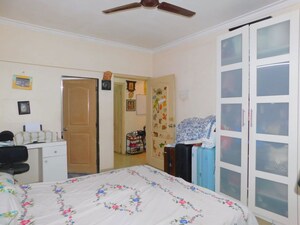 Bedroom in 4 BHK Apartment at Malad West – for Sale