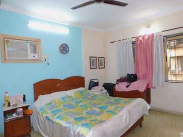 Bedroom in 4 BHK Apartment at Malad West – for Sale