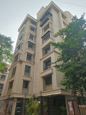 4 BHK Apartment For Sale in Malad West