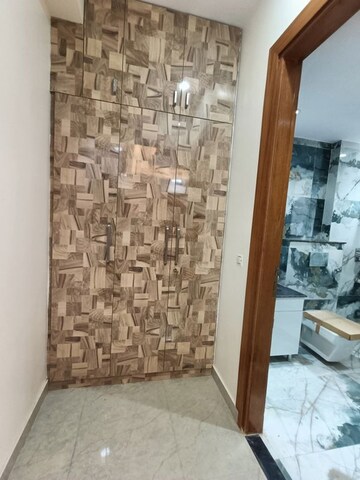 Balcony in 4 BHK Builder Floor at RWA Residential Society Sector 46, Sector 46 – for Rent