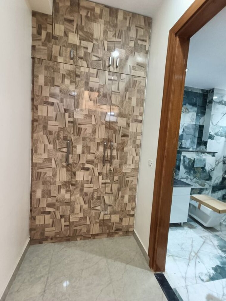 Balcony, rwa-residential-society-sector-46 4 Bedroom 342 Sq.Yd. Builder Floor In Sector 46 Gurgaon 10055303