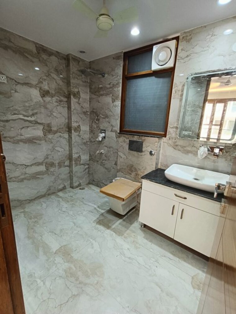 Kitchen, rwa-residential-society-sector-46 4 Bedroom 342 Sq.Yd. Builder Floor In Sector 46 Gurgaon 10055303