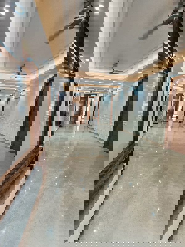 4 BHK + Pooja Room 342 Sq.Yd. Builder Floor in RWA Residential Society Sector 46