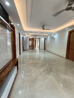 4 BHK + Pooja Room Builder Floor For Rent in RWA Residential Society Sector 46
