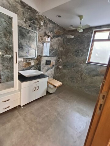 Balcony in 4 BHK Builder Floor at RWA Residential Society Sector 46, Sector 46 – for Rent