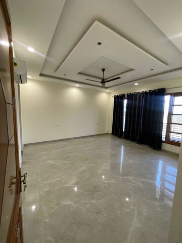 Room in 4 BHK Independent House at Aerocity – for Rent