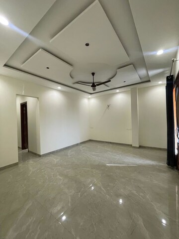 Room in 4 BHK Independent House at Aerocity – for Rent