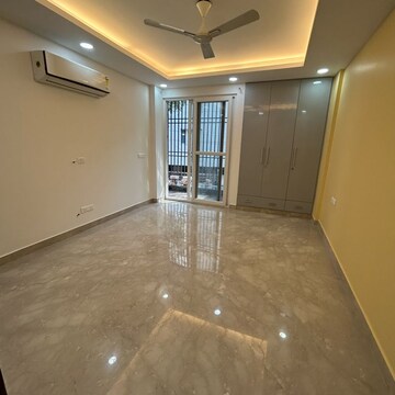 Room in 3 BHK Builder Floor at Lajpat Nagar 4 – for Rent