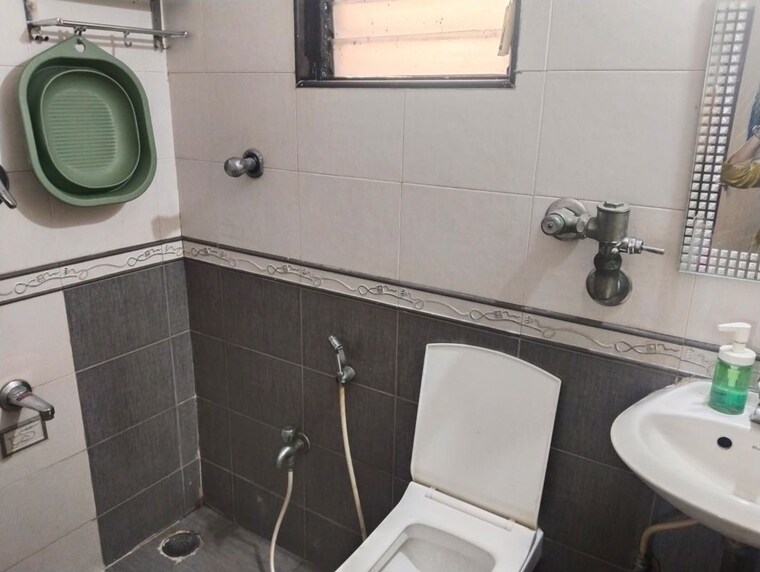 Bathroom, jay-balaji-chs 2 Bedroom 1100 Sq.Ft. Apartment In Nerul Sector 6 Navi Mumbai 10055367
