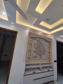 3 BHK + Pooja Room,Study Room,Extra Room Builder Floor For Sale in BPTP District 3