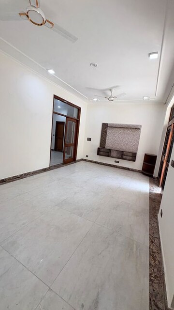 3 BHK Builder Floor For Rent in Sukhdev Vihar