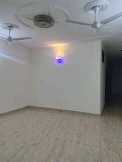 2 BHK Builder Floor For Rent in Malviya Nagar