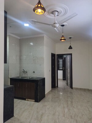 Room in 2 BHK Builder Floor at Malviya Nagar – for Rent