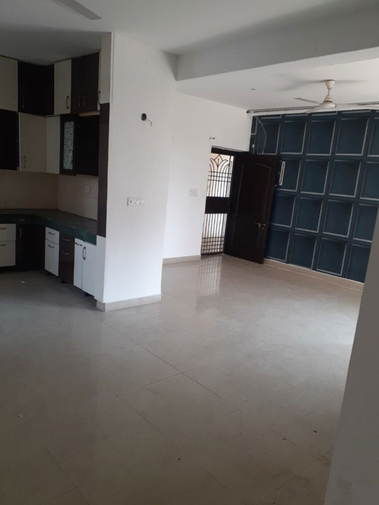 Room, bptp-park-elite-floors-faridabad 4 Bedroom 300 Sq.Yd. Builder Floor In Sector 82 Faridabad 10055387