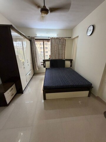 Bedroom in 3 BHK Apartment at Neelkanth Building, Chembur – for Rent