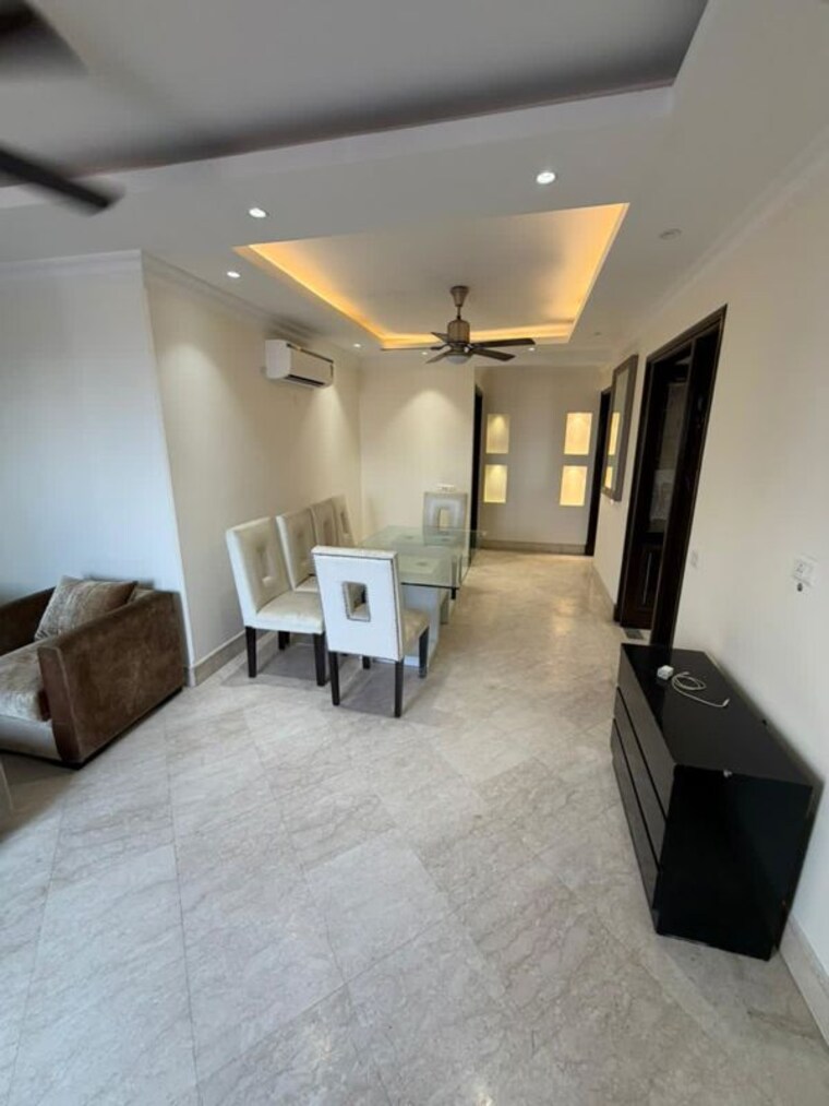 Team Area, puri-vip-floors 5 Bedroom 500 Sq.Yd. Builder Floor In Sector 81 Faridabad 10055402