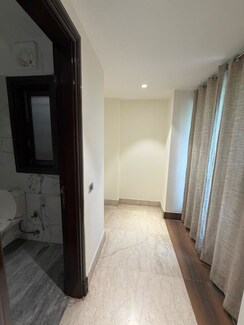 5 BHK + Pooja Room,Servant Room,Study Room,Extra Room Builder Floor For Sale in Puri Vip Floors