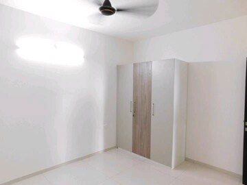 Room in 3 BHK Apartment at Rajapushpa Provincia, Narsingi – for Rent
