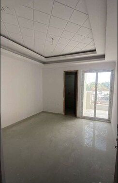 2 BHK + Pooja Room Apartment For Sale in Hazratganj