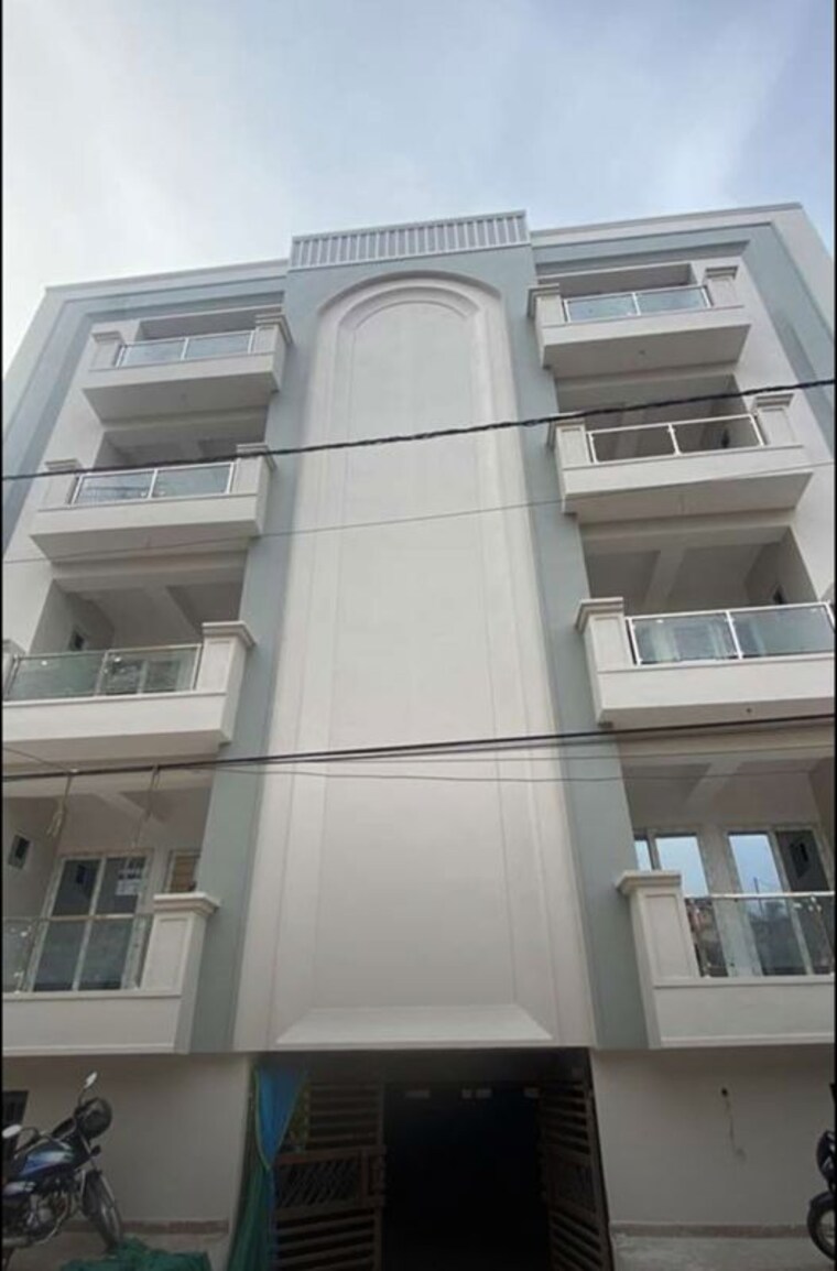Exterior View, hazratganj 2 Bedroom 1000 Sq.Ft. Apartment In Hazratganj Lucknow 10055411