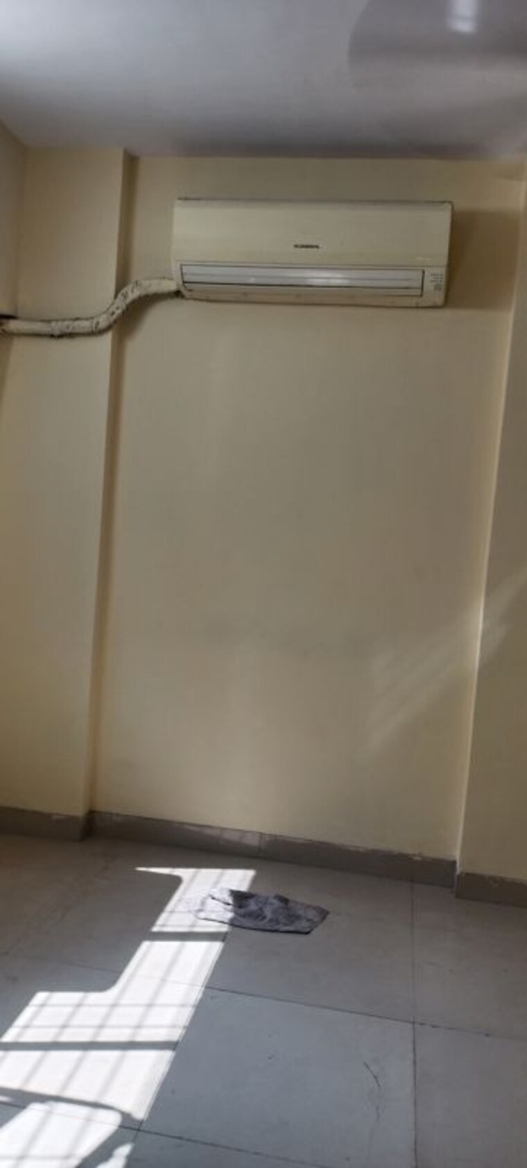 Room, vrindavan-chs-worli 1 Bedroom 550 Sq.Ft. Apartment In Worli Mumbai 10055416