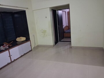 Room in 2 BHK Apartment at Runwal Pearl, Manpada – for Rent