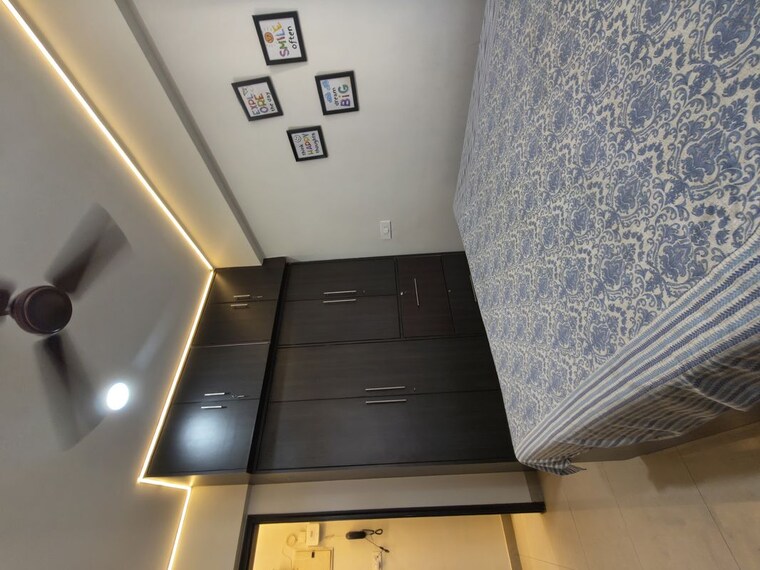 Master Bedroom, lake-florence 2 Bedroom 885 Sq.Ft. Apartment In Powai Mumbai 10055422