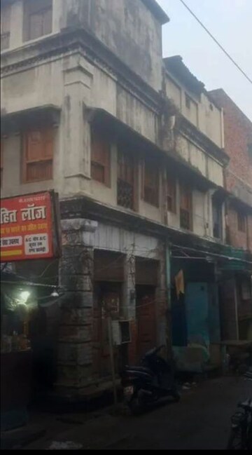 2 BHK Independent House For Sale in Charbagh