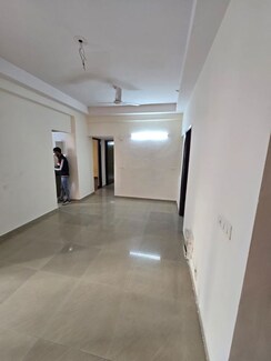 2 BHK + Study Room Apartment For Rent in Nimbus The Hyde park