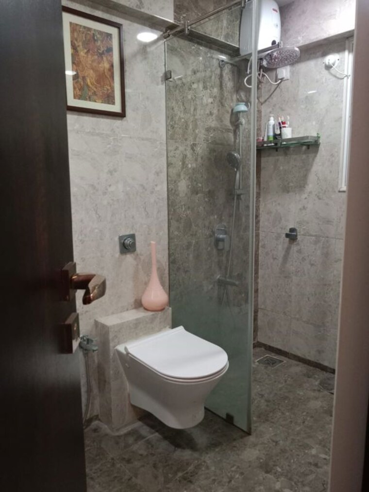 Bathroom, romell-diva 3 Bedroom 970 Sq.Ft. Apartment In Malad West Mumbai 10050276