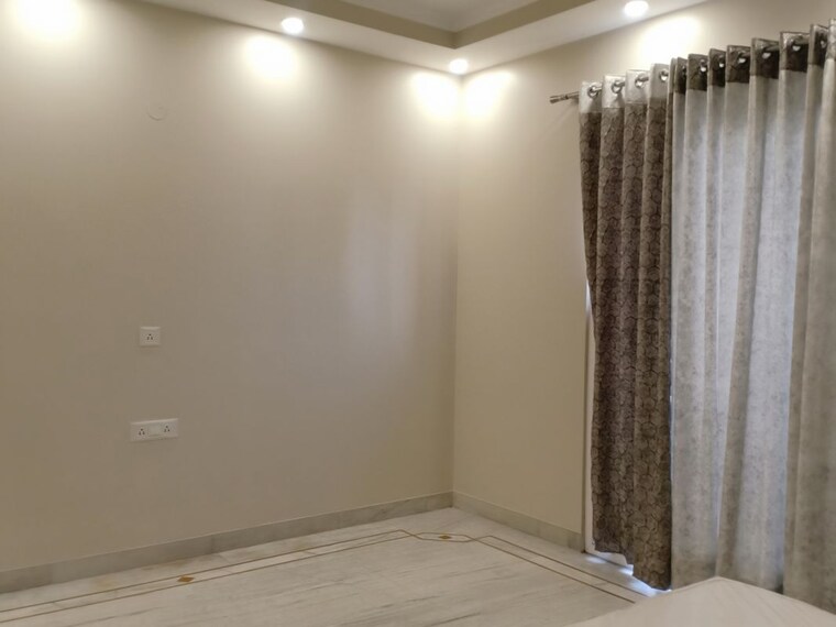 Room, malviya nagar 3 Bedroom 1800 Sq.Ft. Apartment In Malviya Nagar Delhi 10055439