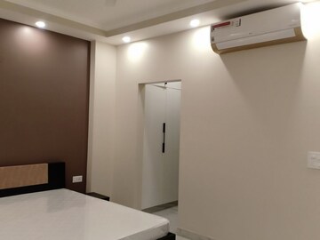 Room in 3 BHK Apartment at Malviya Nagar – for Sale