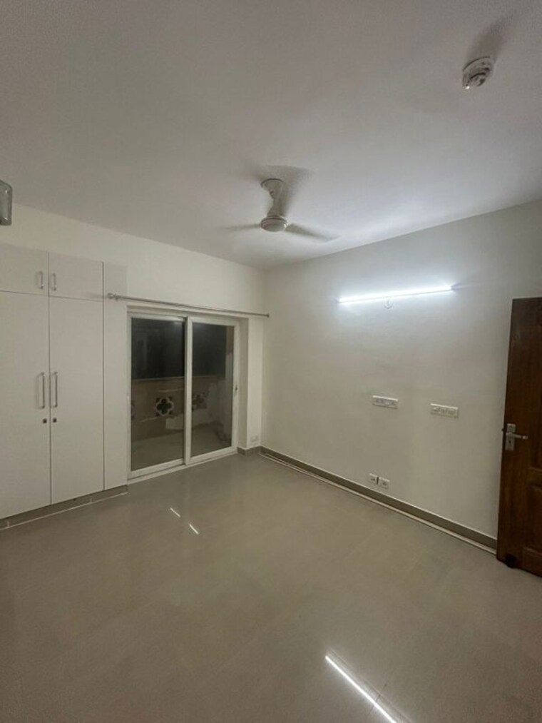 Room, mahagun-moderne 3 Bedroom 1550 Sq.Ft. Apartment In Sector 78 Noida 10055457