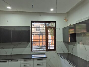 Kitchen in 4 BHK Independent House at BPTP District Phase 2, Sector 84 – for Sale