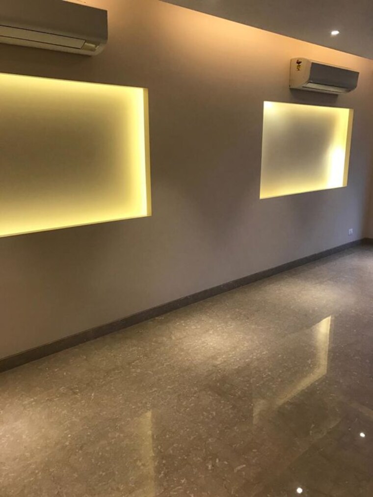Room, defence colony 3 Bedroom 2000 Sq.Ft. Apartment In Defence Colony Delhi 10055460