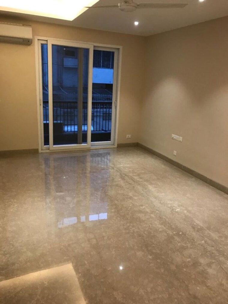 Room, defence colony 3 Bedroom 2000 Sq.Ft. Apartment In Defence Colony Delhi 10055460
