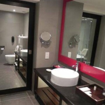 Bathroom in 5 BHK Apartment at Windsor Grande Residences, Prakash Nagar – for Sale