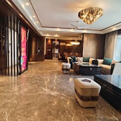 5 BHK + Pooja Room,Servant Room,Study Room,Extra Room Apartment For Sale in Windsor Grande Residences