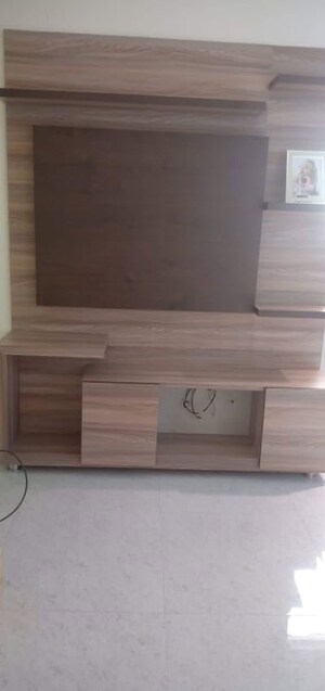 Room in 3 BHK Apartment at Signature Global Synera, Sector 81 – for Rent